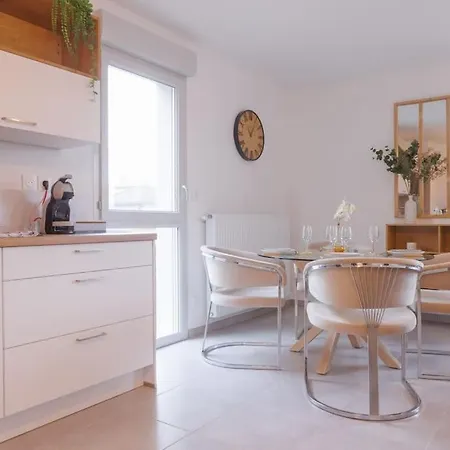 Superbe 2 - Parking Gratuit Apartment